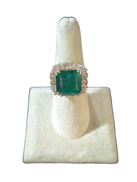 AIGL Certified 18KT Yellow Gold Ladies Cast Ring with Square Step Cut Natural 10.98ct Emerald and 1.45ct Diamonds