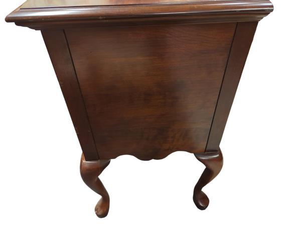 Queen Anne Cherry Sideboard with Pull-out Serving Tray